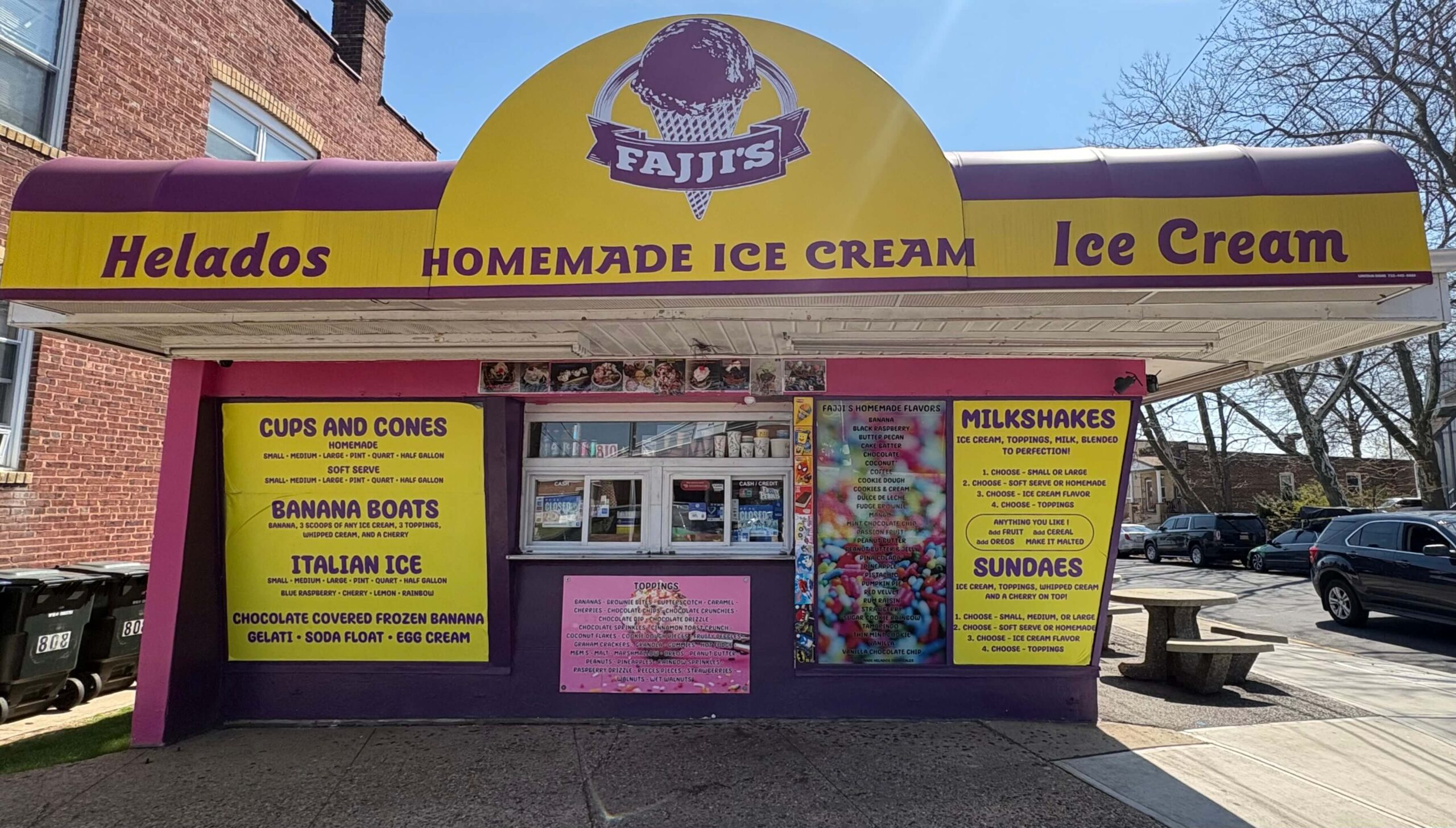 fajjis ice cream store
