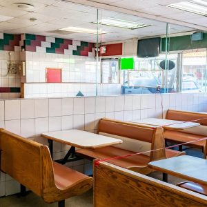 LUCKYS INSIDE WEB